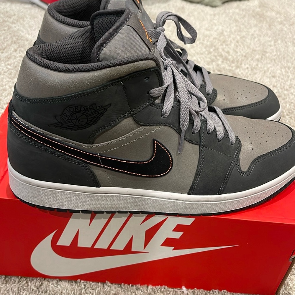 Jordan 1